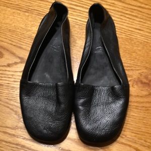 Aerosoles Black Leather Flats